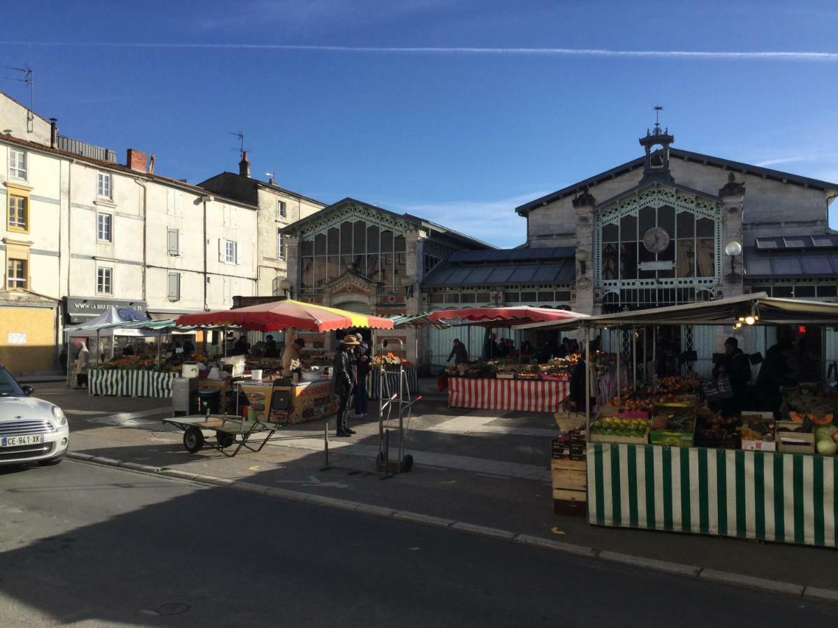 Appartement Centre Ville Pres Du Port Avec Parking Et Wifi La Rochelle  Ngoại thất bức ảnh